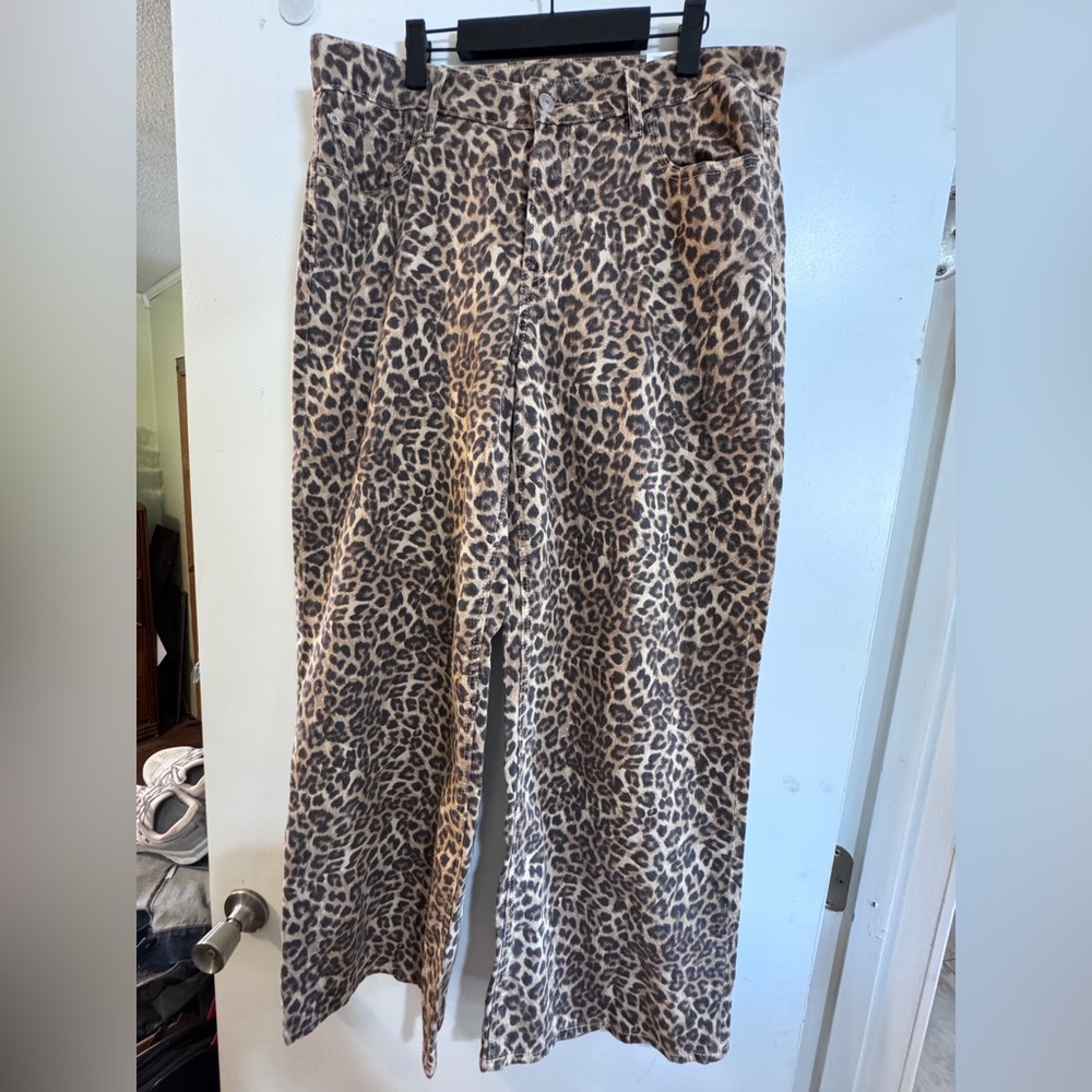 American Eagle Outfitters Leopard Print Jeans